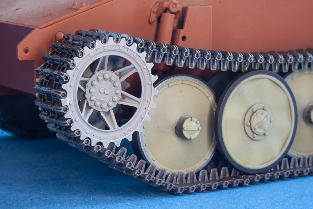 QuickTracks T-35122 Luchs bandlänkar 1:35 resin