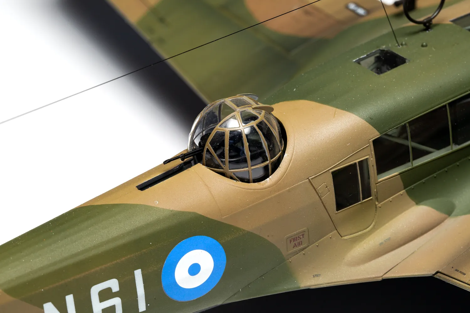 Airfix Avro Anson Mk.I modellbyggsats 1:48 mellan