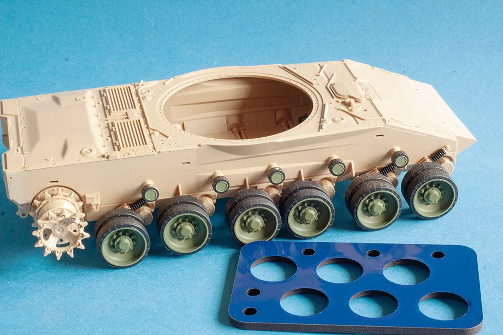 Rossagraph QuickWheel QW-284 målningsmask 1:35 T-80