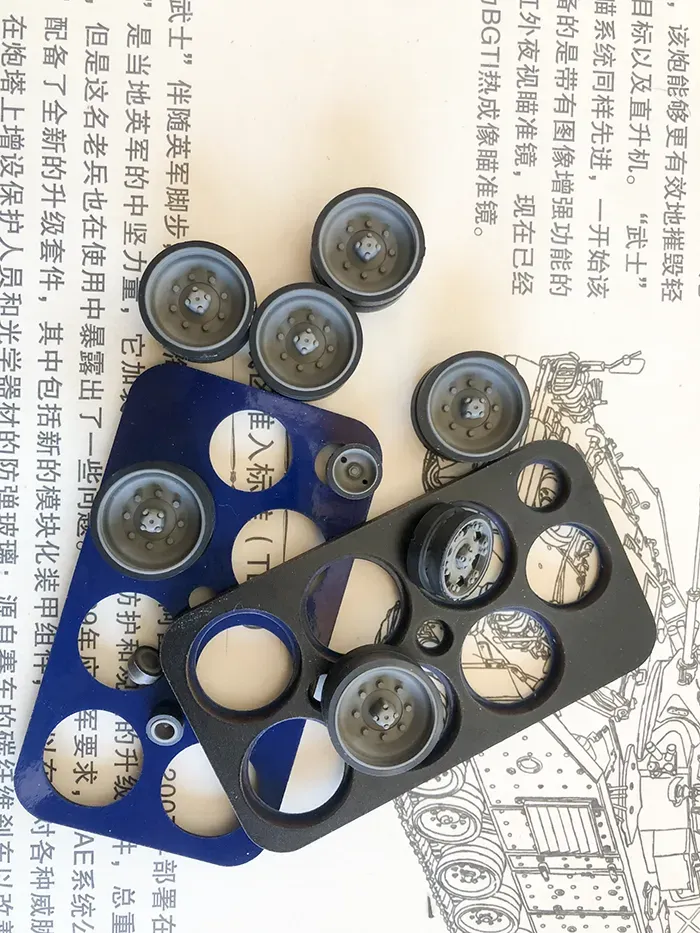 ROSSAGRAPH QuickWheel QW-300 maskering FV510 Warrior 1/35 MENG
