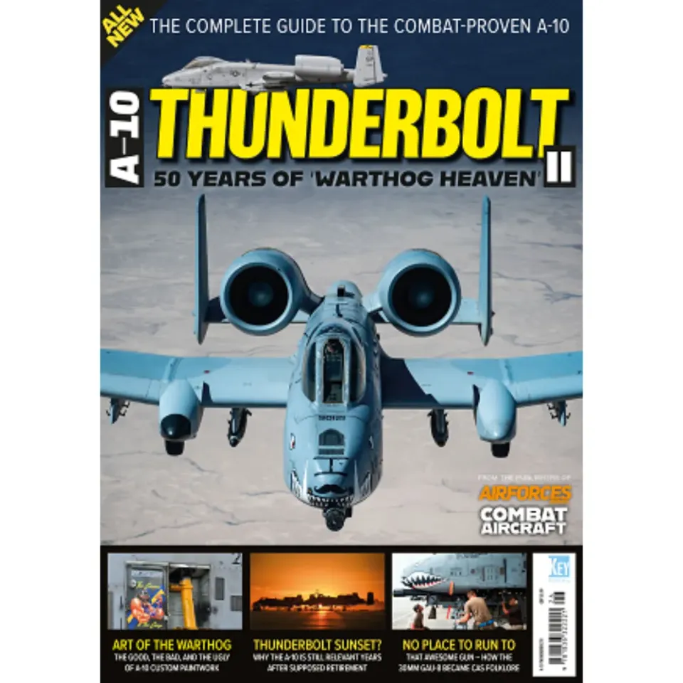 A-10 Thunderbolt 50 Years Hog Heaven flygbok