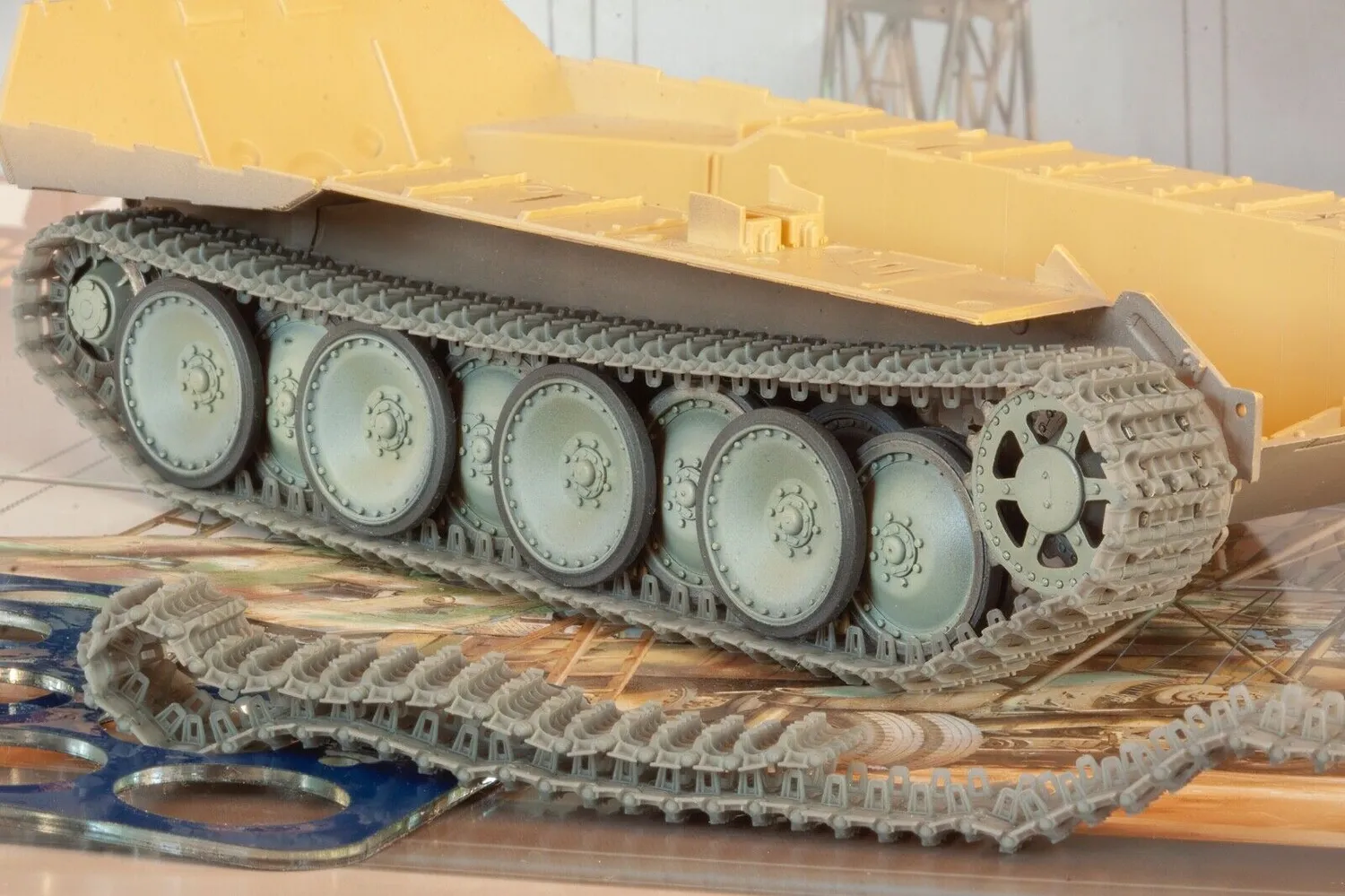 Rossagraph QuickWheel QW-48024 målarmask Panther A 1/48