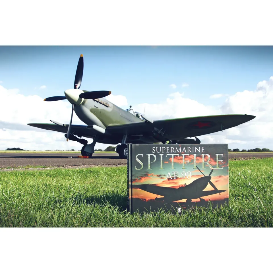 Key Supermarine Spitfire at 90 Anniversary Edition bok