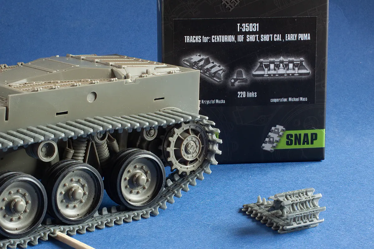 Rossagraph QuickTracks T-35031 larvband 1:35 Centurion 220 delar