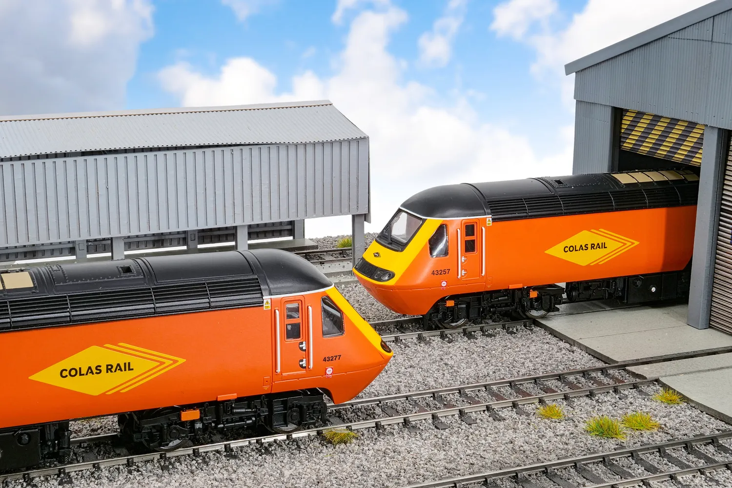 Hornby Colas Rail HST R30462 tågset DCC ready OO