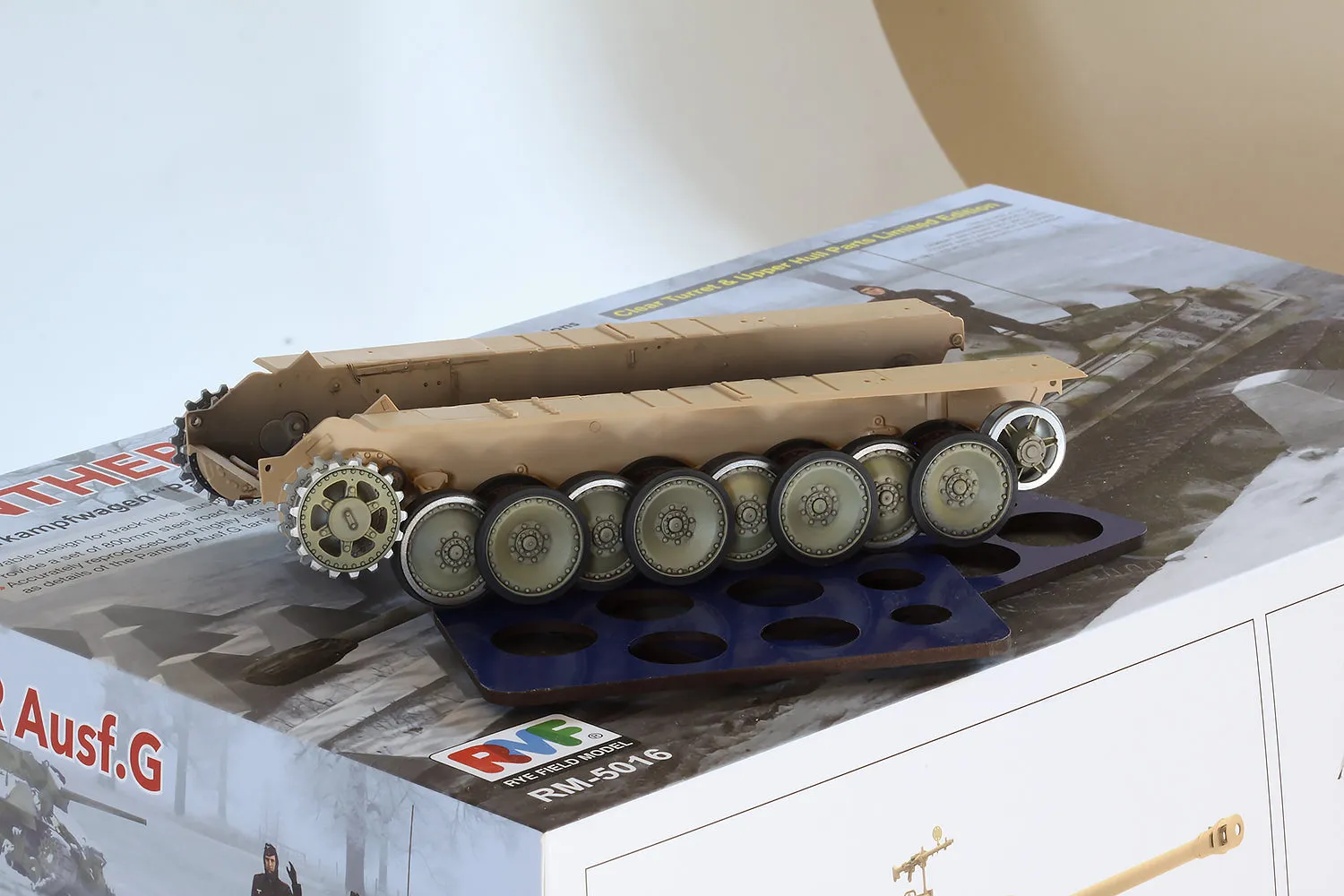 Rossagraph QW-210 målningsmask Panther G 1:35 2-pack