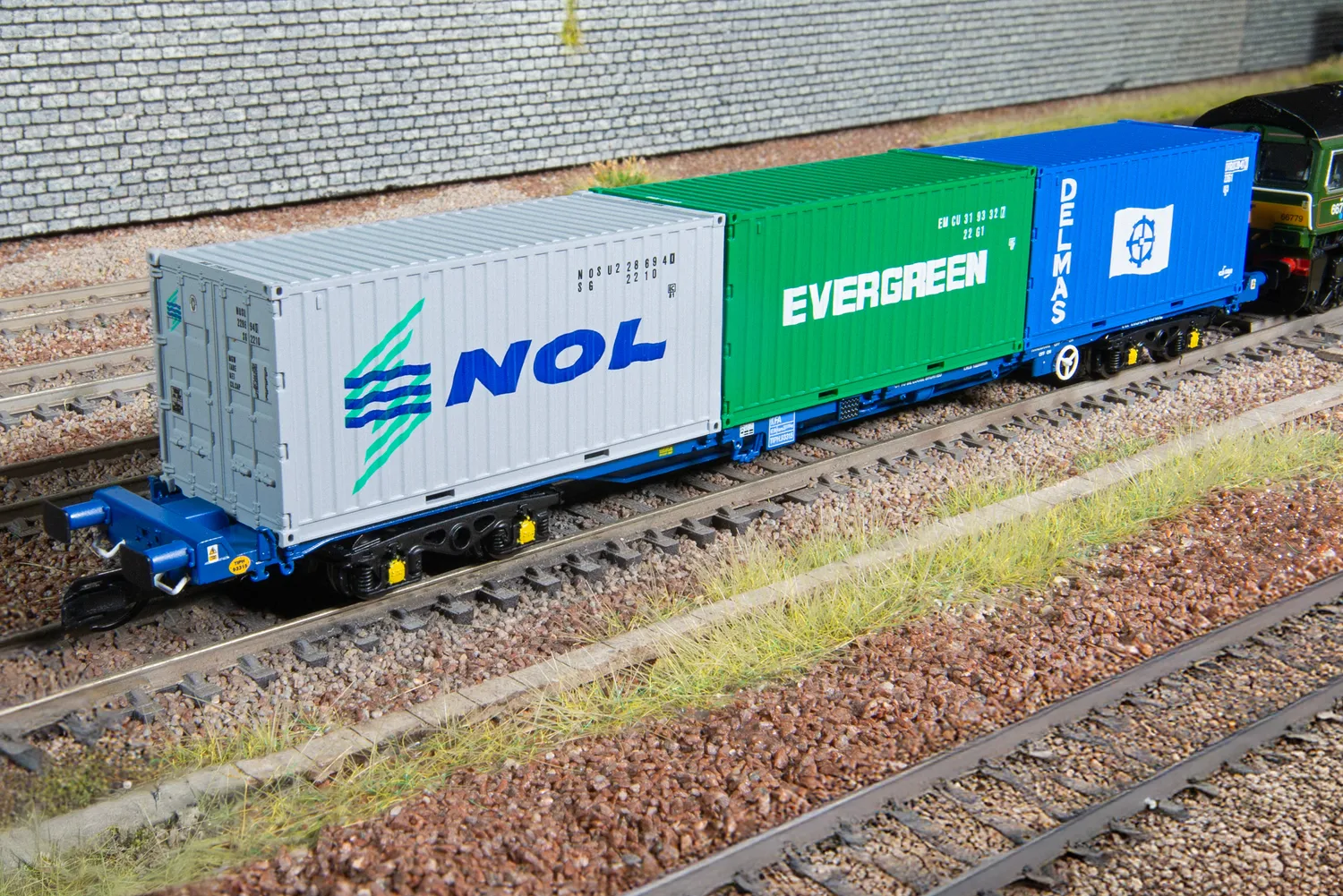 Hornby TT:120 Touax KFA containervagn 3x20 containrar