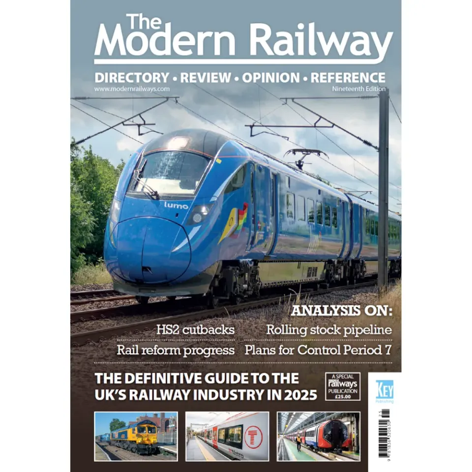 Modern Railways Review 2025 inbunden årsbok tåg