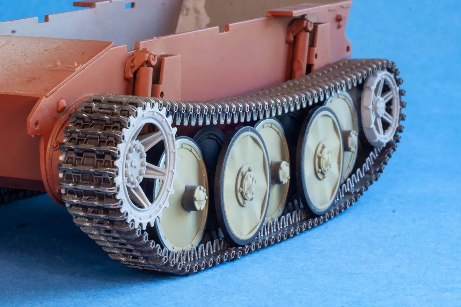 QuickTracks T-35122 Luchs bandlänkar 1:35 resin