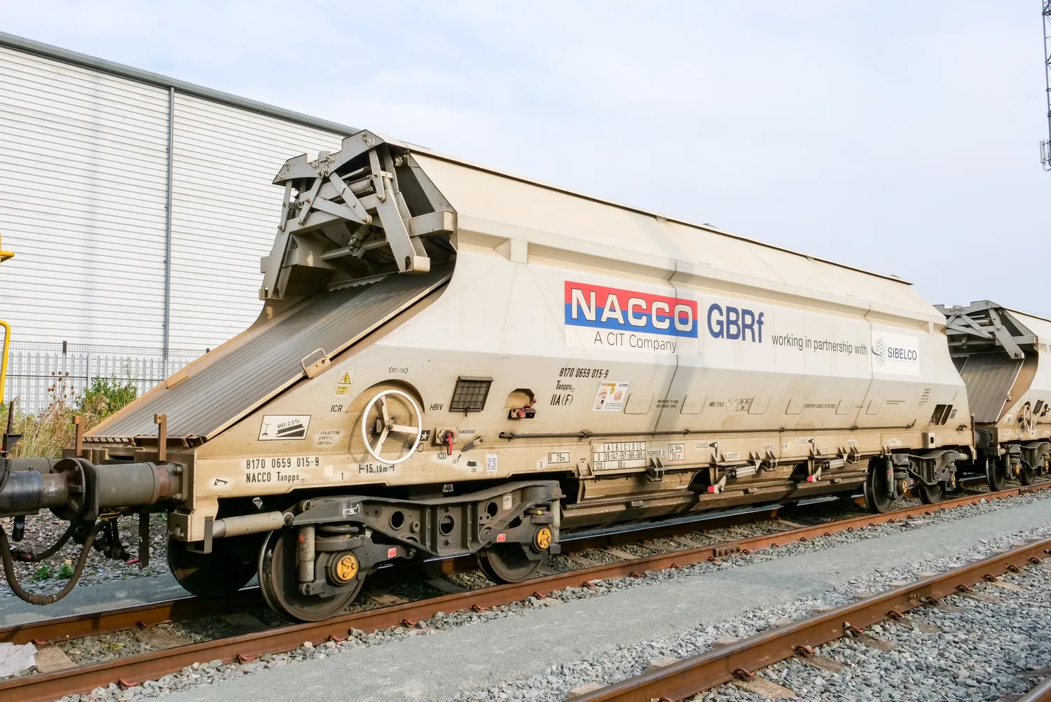 Revolution Trains IIA-F V4 godsvagn NACCO GBRf OO