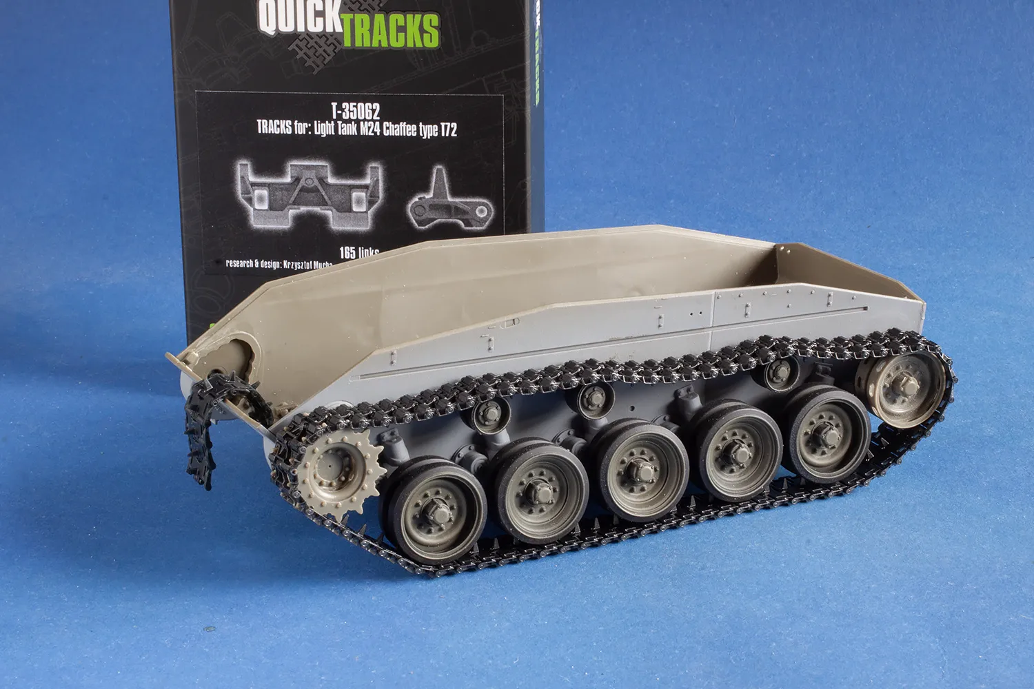 Rossagraph QuickTracks T-35062 larvband M24 Chaffee T72