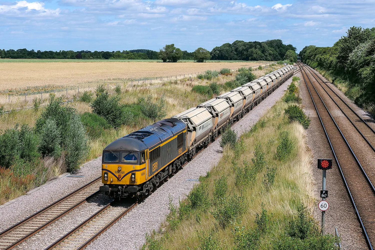 Revolution Trains IIA-F V4 godsvagn NACCO GBRf OO